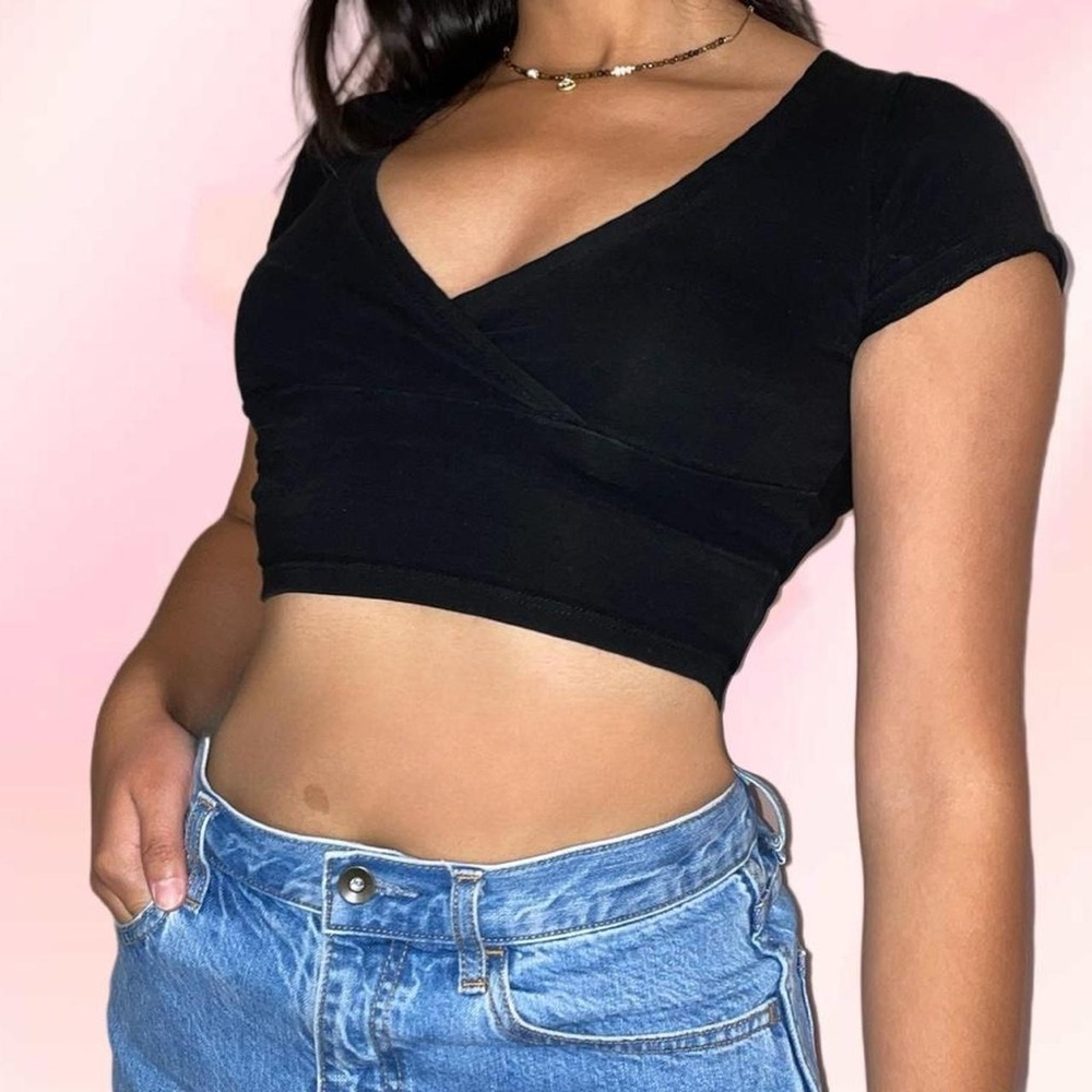 Brandy Melville black crop top